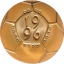 Ecrin Double Souverain Or 1996 Une Célébration du Football