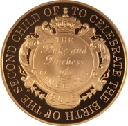 2015 - Couronne d'épreuve en or de 5 £, Naissance royale de la princesse Charlotte